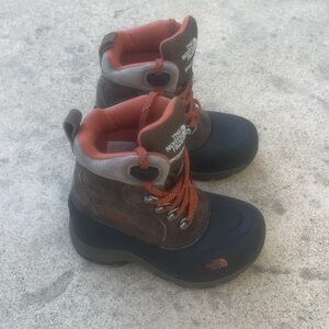 The Northface Garcon Toddler Kids Waterproof Winter Boot Size 10